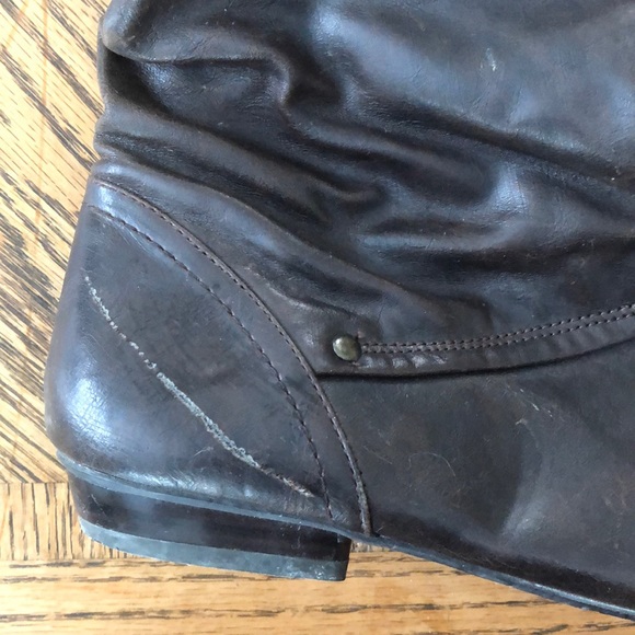 Brown tall boots - Picture 2 of 3